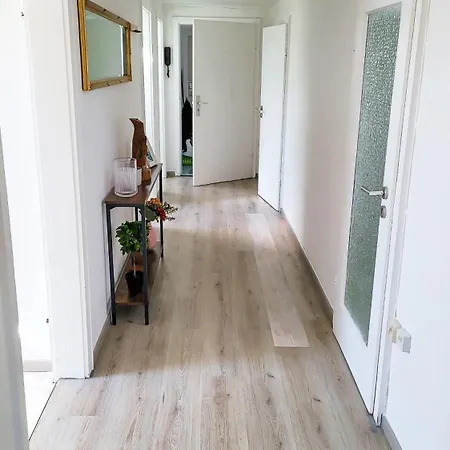 Appartement Dg R- Helle 2-zimmer Naehe Salzburg Freilassing
