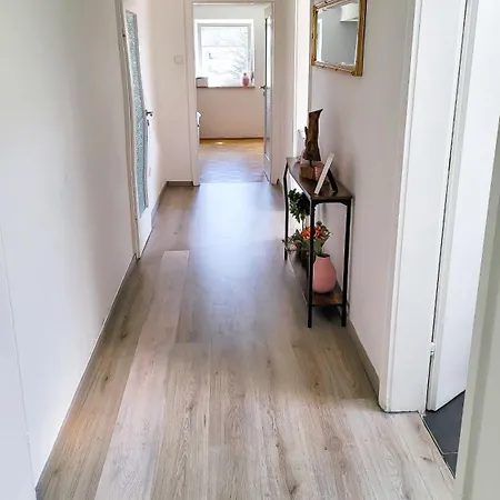Dg R- Helle 2-zimmer Naehe Salzburg Appartement *